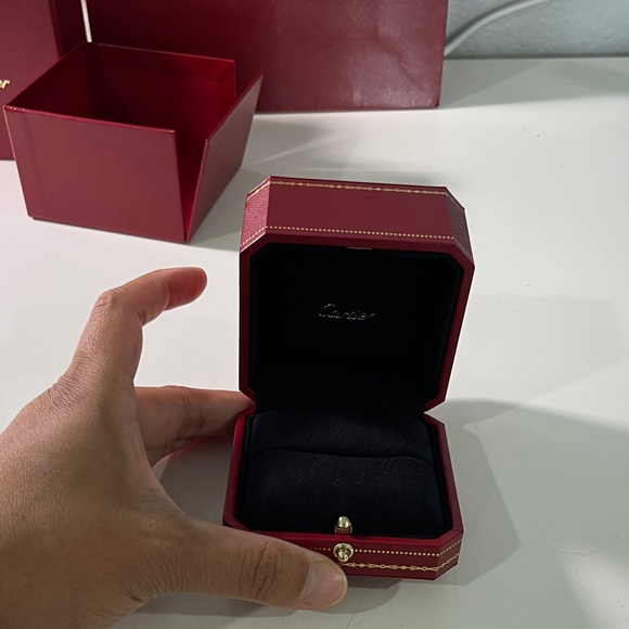 NEW Cartier Luxurious Red Box and Bag Set - Picture 3 of 7
